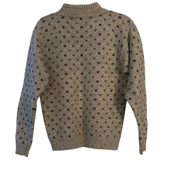 The Woolrich Woman Vintage Tan Wool Pullover Sweater Cat in Window Size Small - Picture 2 of 9